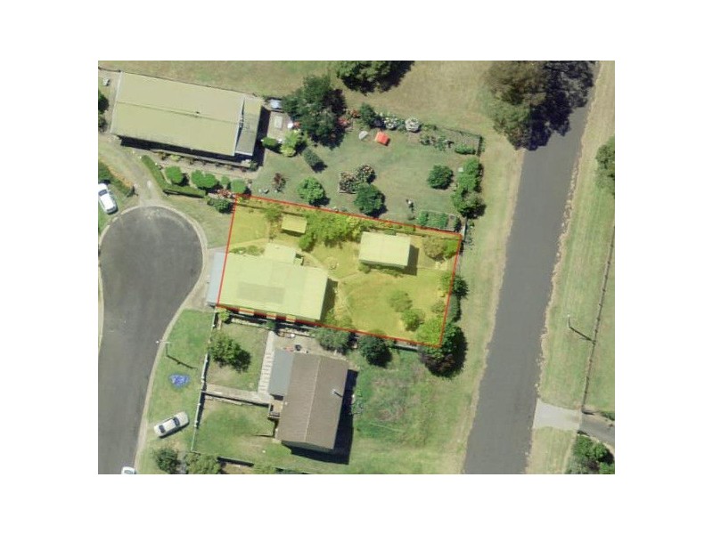 16 Jasper Street, Bega NSW 2550