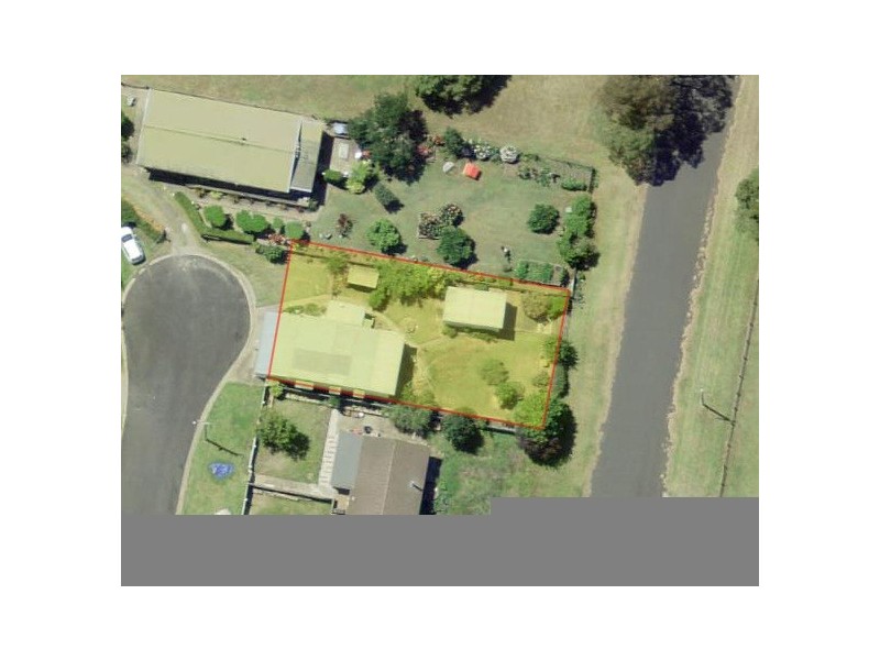16 Jasper Street, Bega NSW 2550