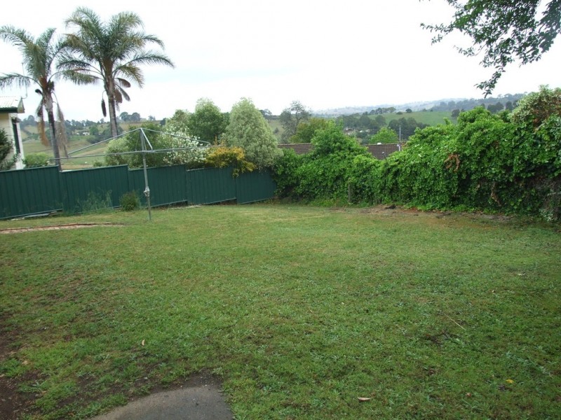 17 Mecklenberg Street, Bega NSW 2550
