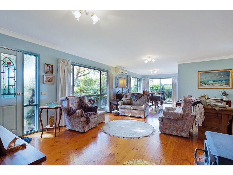 42 Anderson Drive, Bega NSW 2550