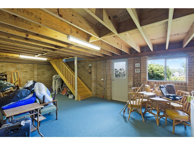 42 Anderson Drive, Bega NSW 2550