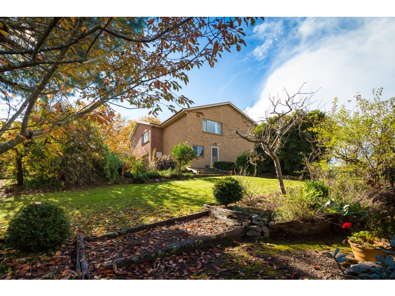 42 Anderson Drive, Bega NSW 2550