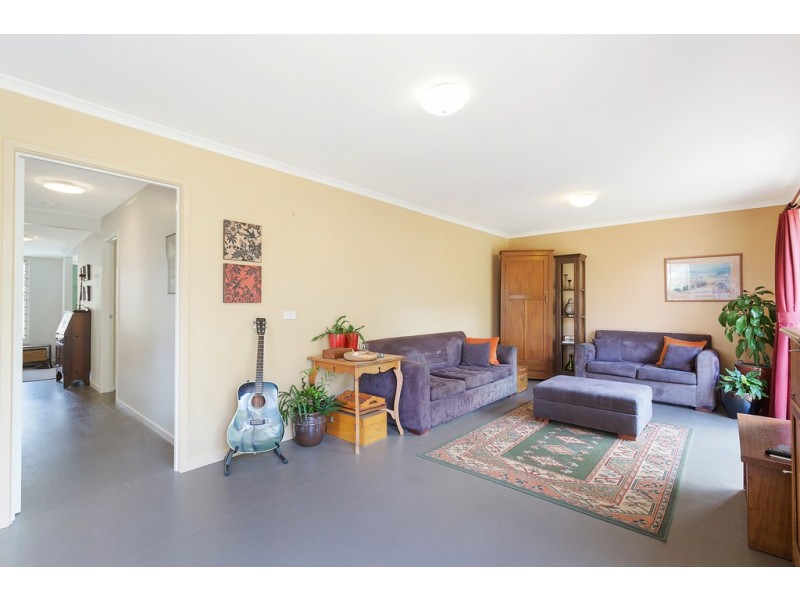 14 Russell Lane, Bega NSW 2550