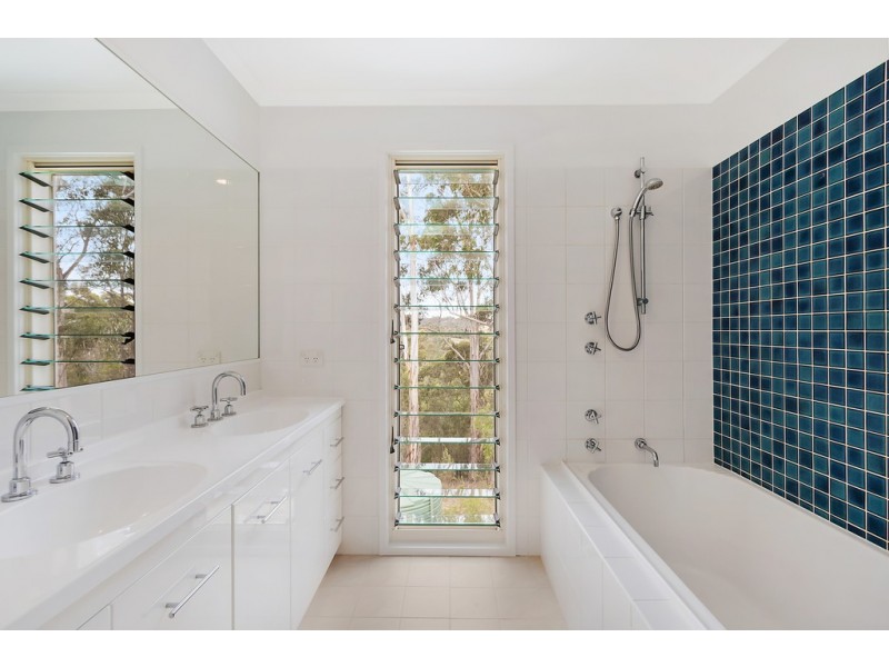 14 Russell Lane, Bega NSW 2550