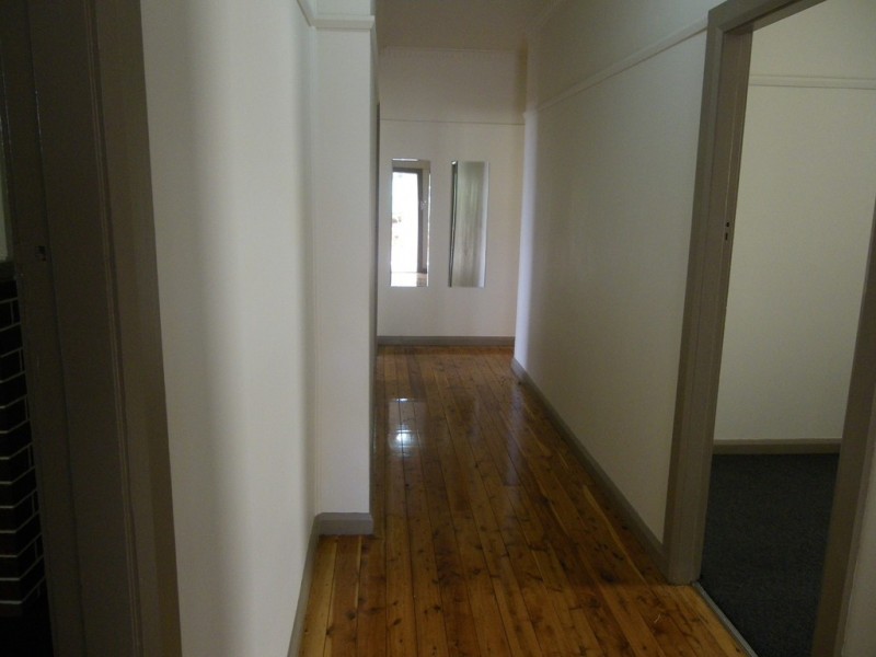 13 Barrack Street, Bega NSW 2550