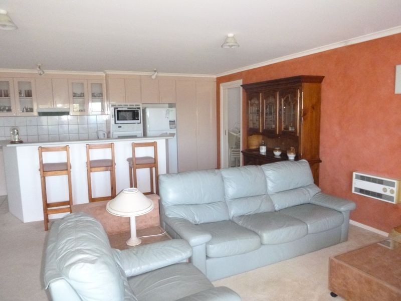 1/8 The Fairway, Tura Beach NSW 2548