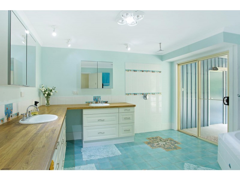 10 Ferntree Lane, Tathra NSW 2550