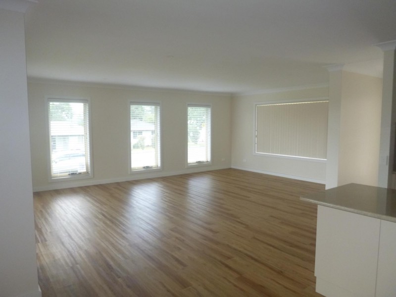 16 Howard Avenue, Bega NSW 2550