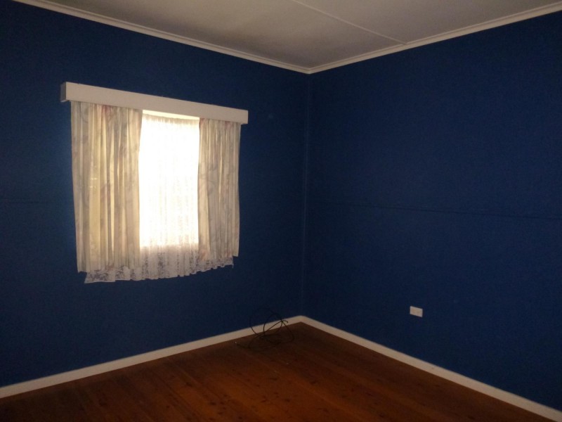 80 Valley Street, Bega NSW 2550