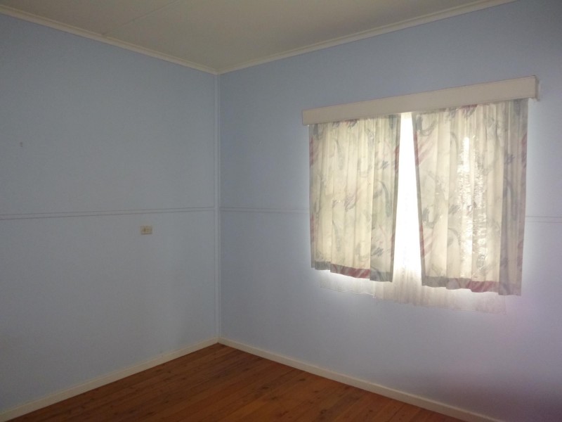 80 Valley Street, Bega NSW 2550