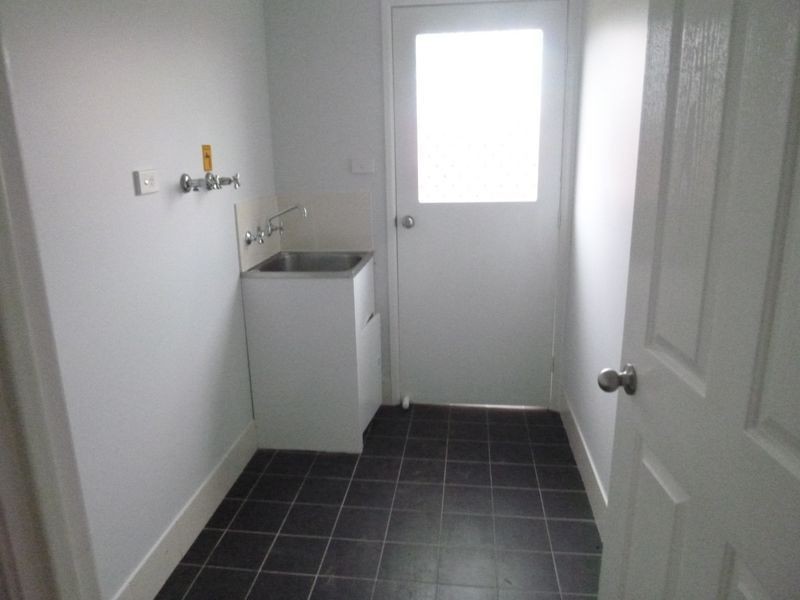 20 Howard Ave, Bega NSW 2550