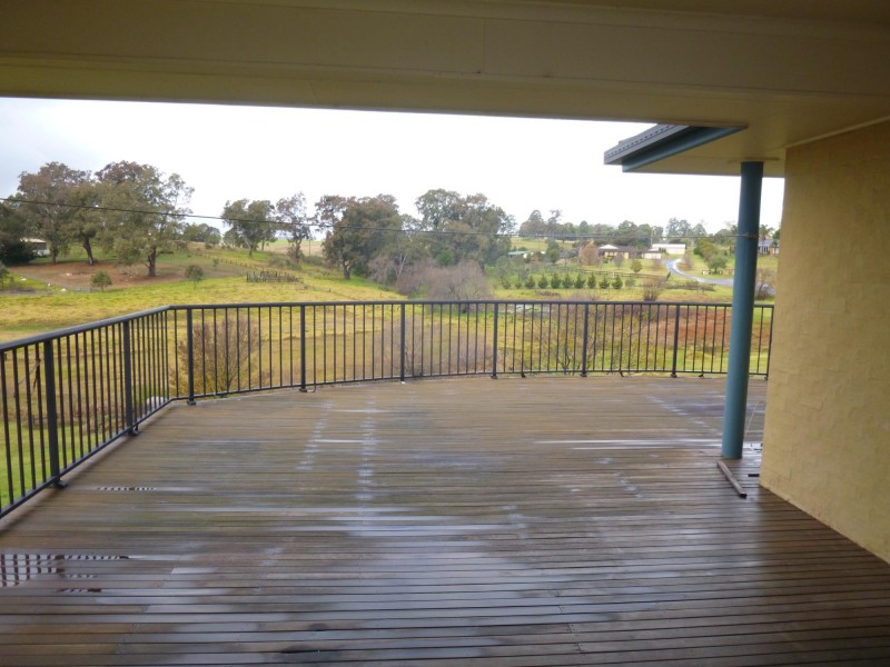 50 Lynjohn Drive, Bega NSW 2550