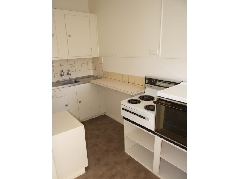 37 Auckland Street, Bega NSW 2550