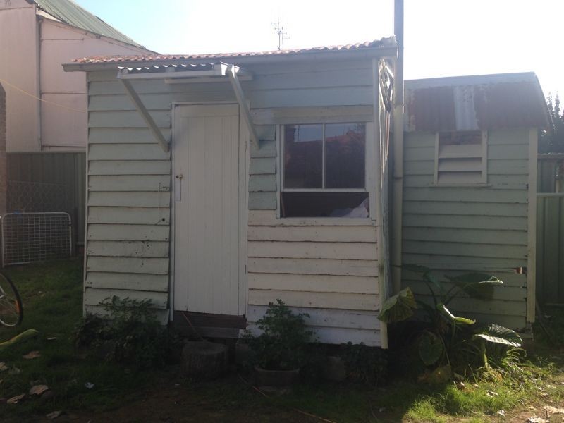 8 Gordon Street, Bega NSW 2550