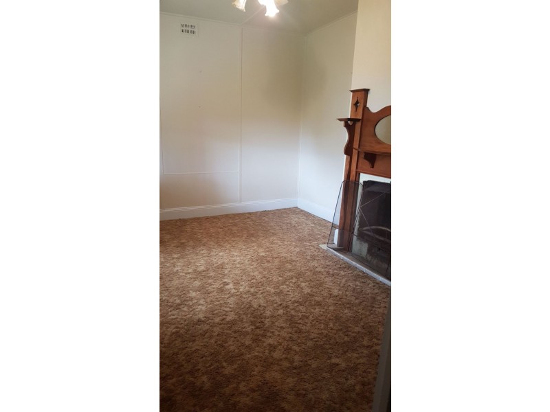 3 Hoyer Street, Cobargo NSW 2550