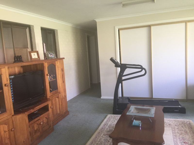 3 Deborah Crescent, Bega NSW 2550