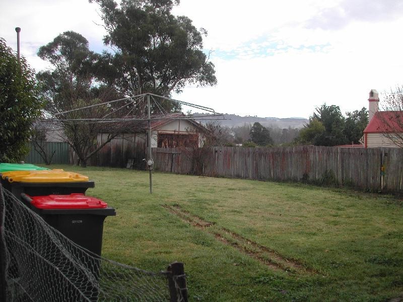 27 Peden Street, Bega NSW 2550