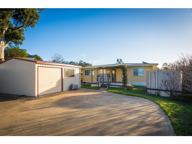 14 Thawa Close, Bega NSW 2550