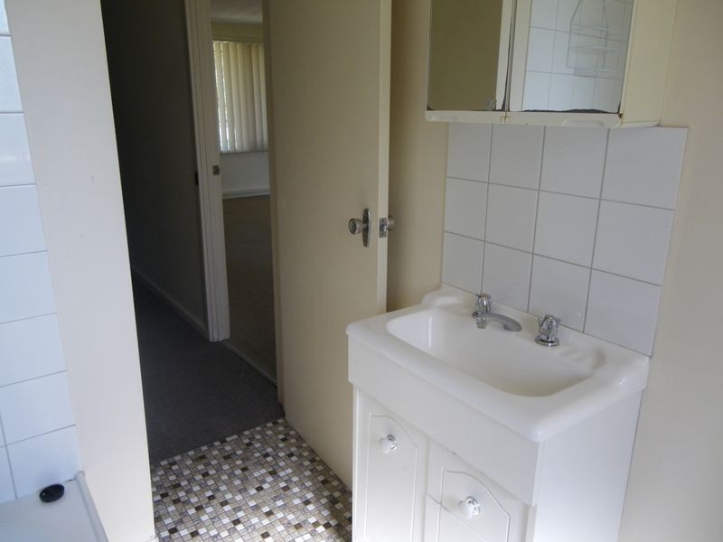 5 Kielpa Place, Bega NSW 2550