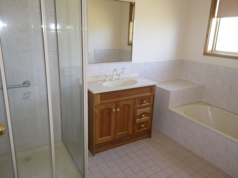 23B Eden Street, Bega NSW 2550