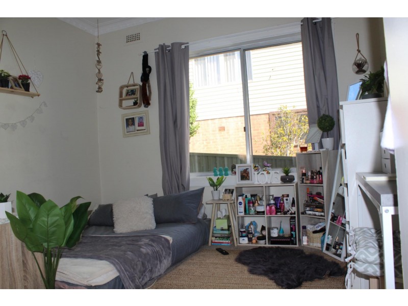 27 Eden Street, Bega NSW 2550