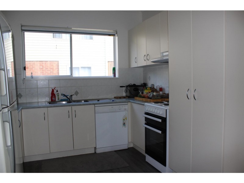 27 Eden Street, Bega NSW 2550