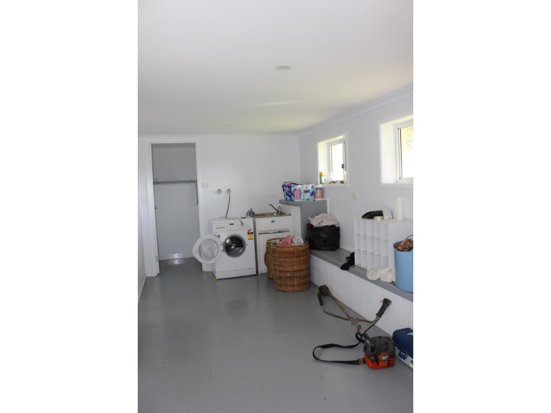 27 Eden Street, Bega NSW 2550