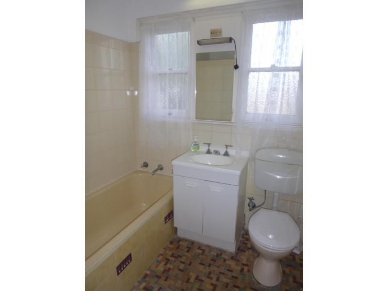 48 Carp Street, Bega NSW 2550