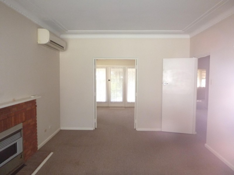 48 Carp Street, Bega NSW 2550