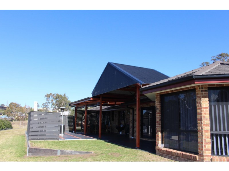 17 Glen Mia Drive, Bega NSW 2550