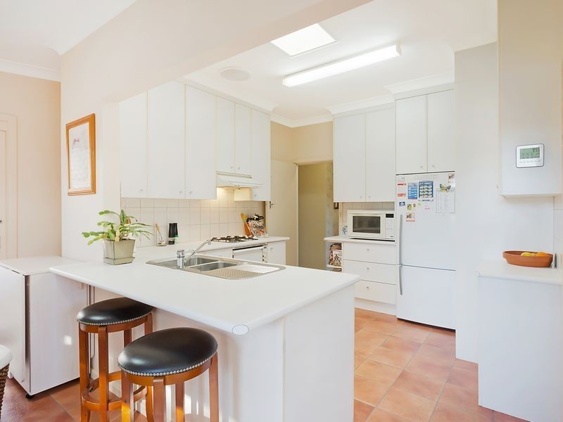 28 Glebe Avenue, Bega NSW 2550