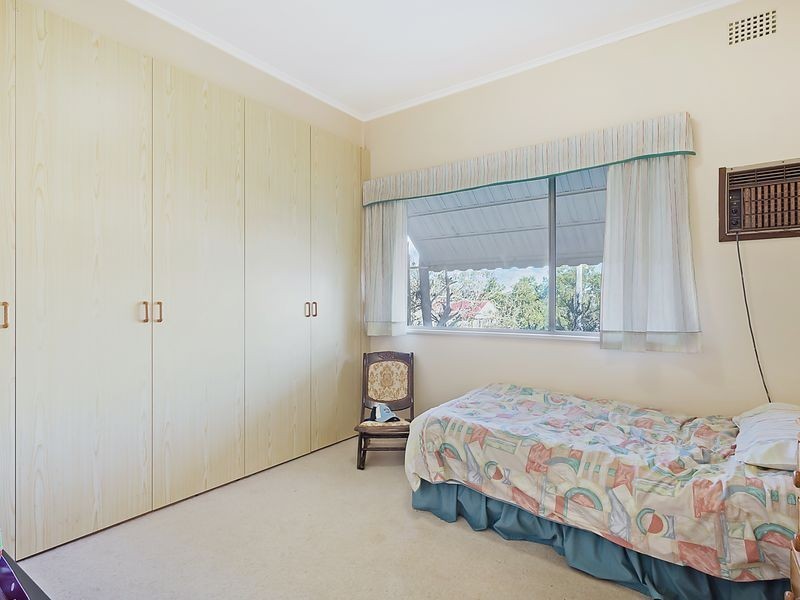 28 Glebe Avenue, Bega NSW 2550