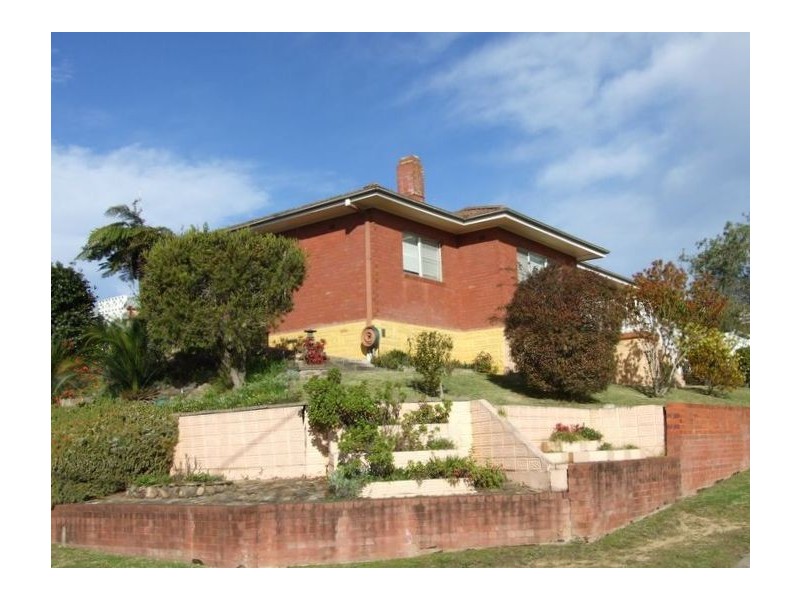 82 Upper Street, Bega NSW 2550