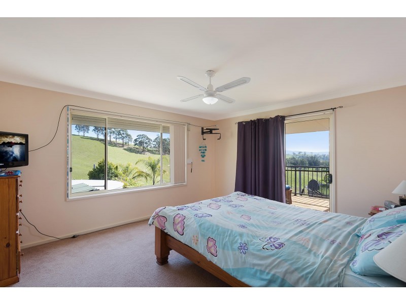 42 Mount Pleasant Road, Bega NSW 2550