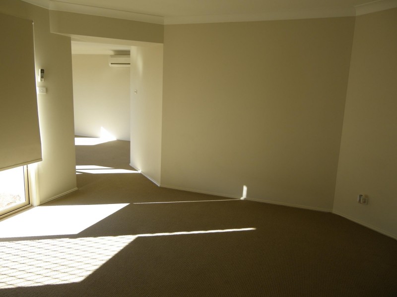 18 Howard Avenue, Bega NSW 2550