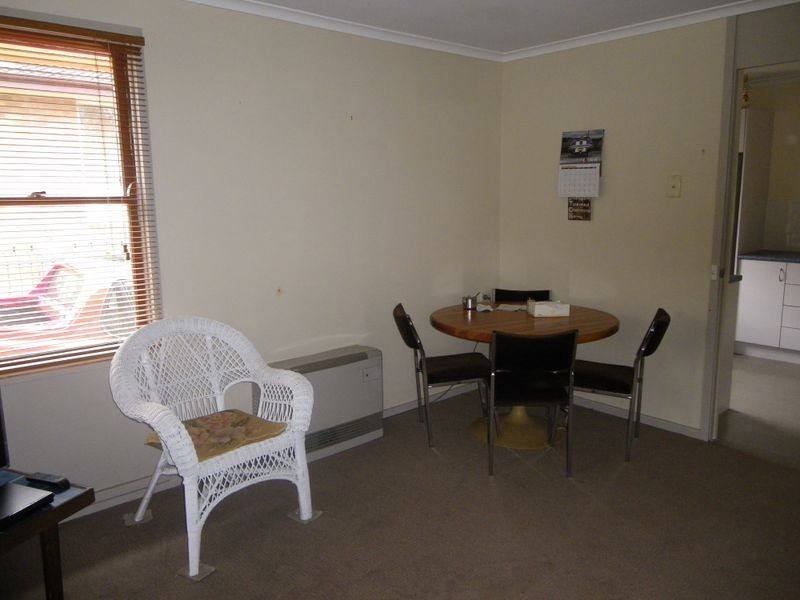 47 Howard Avenue, Bega NSW 2550
