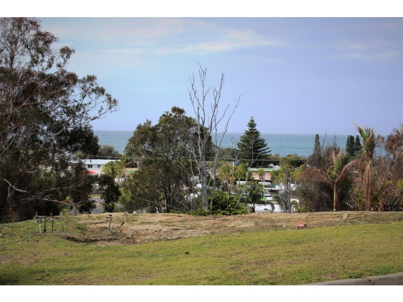 12 Francis Hollis Drive, Tathra NSW 2550