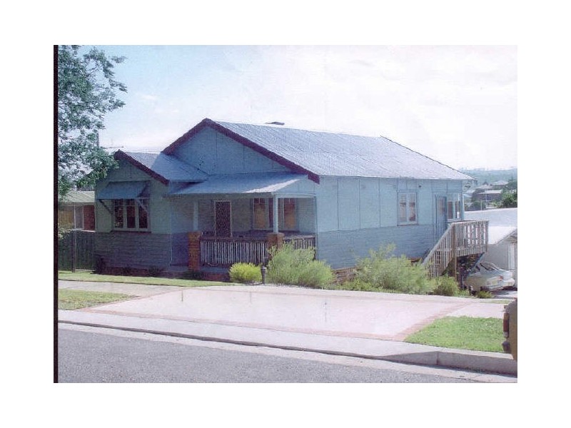 13 Eden Street, Bega NSW 2550
