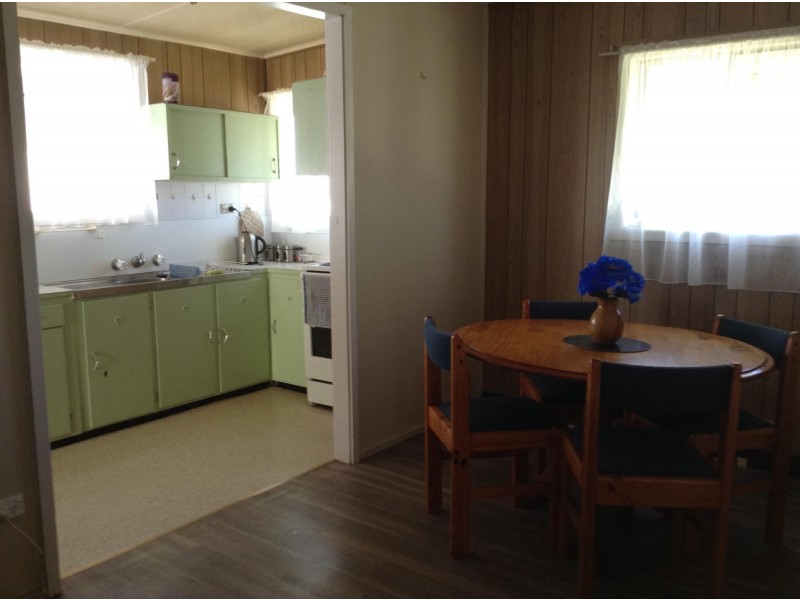 16 Jasper Street, Bega NSW 2550