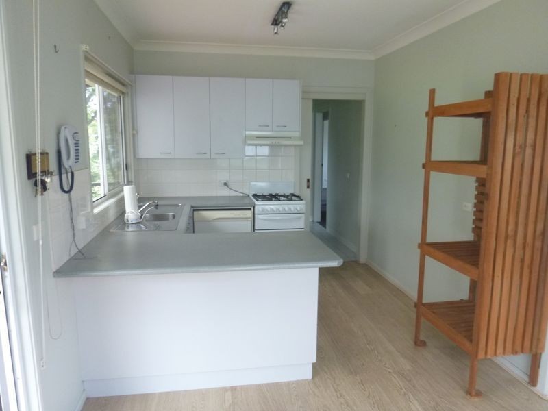 12 Minyama Parade, Bega NSW 2550