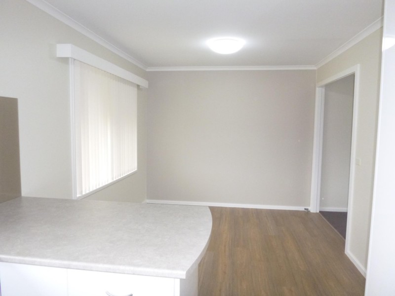 19 Glebe Avenue, Bega NSW 2550