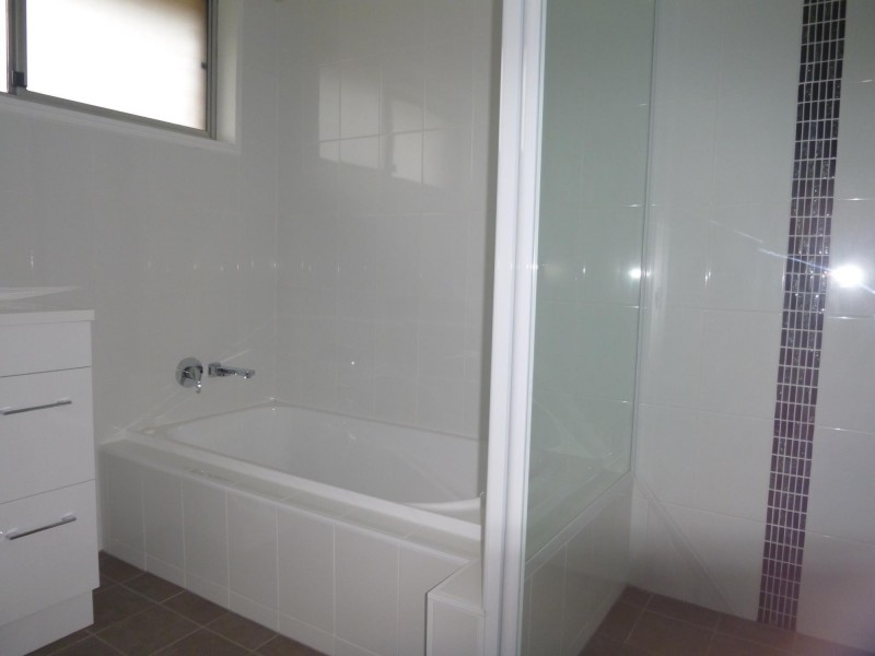 19 Glebe Avenue, Bega NSW 2550