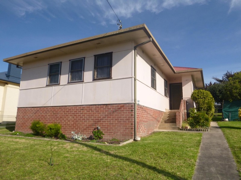 63 Meringo Street, Bega NSW 2550