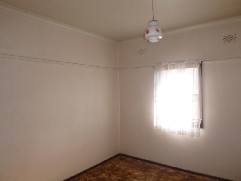 63 Meringo Street, Bega NSW 2550
