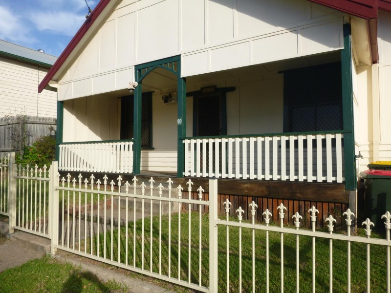 90 Upper Street, Bega NSW 2550