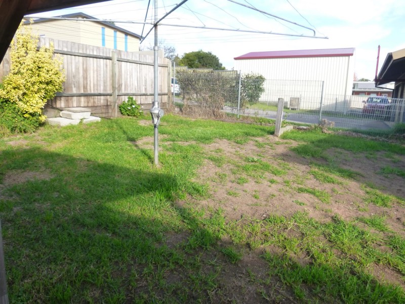 90 Upper Street, Bega NSW 2550