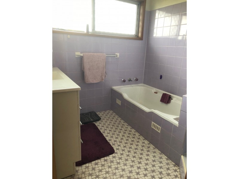 185 Auckland Street, Bega NSW 2550