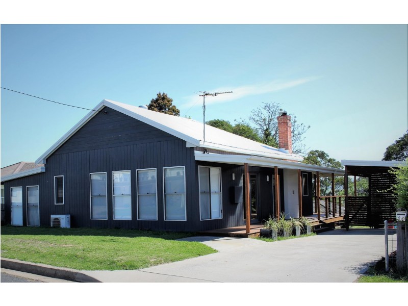 15 Mecklenberg Street, Bega NSW 2550