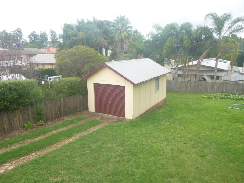 11 Wallace Street, Bega NSW 2550