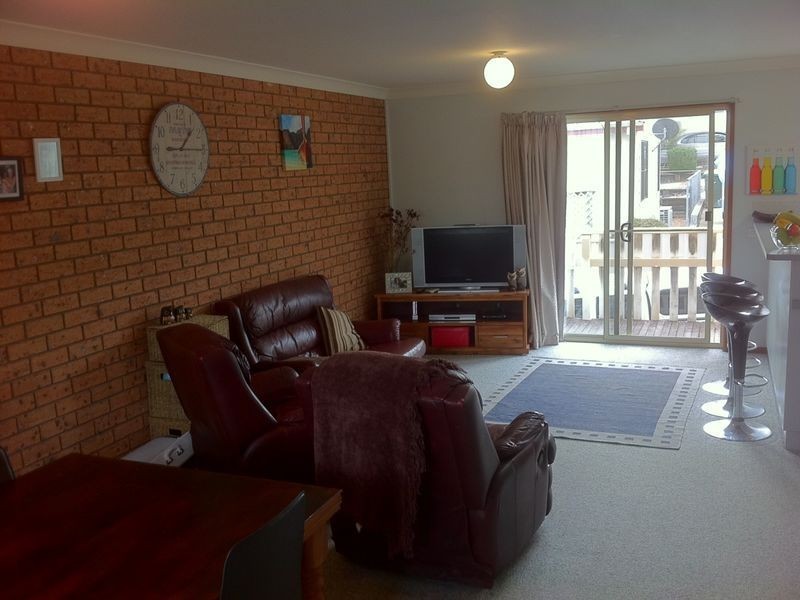 1/3-5 Eden Street, Bega NSW 2550